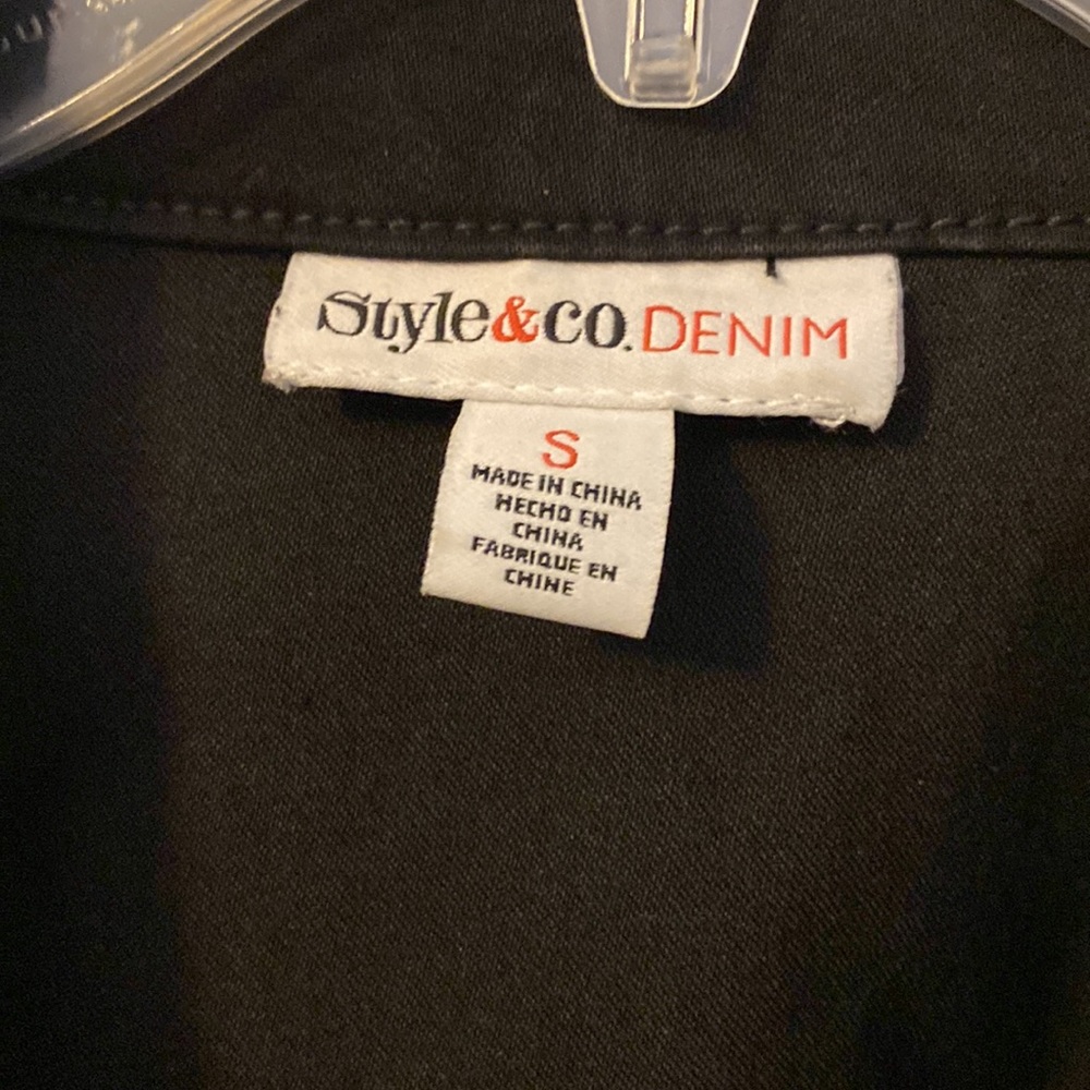 Denim jacket - Picture 2 of 3